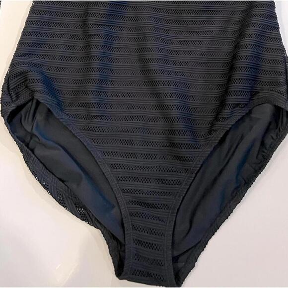 Lauren Ralph Lauren Plus Size Shadow Stripe OnePiece Swimsuit Ottoman - Picture 11 of 13